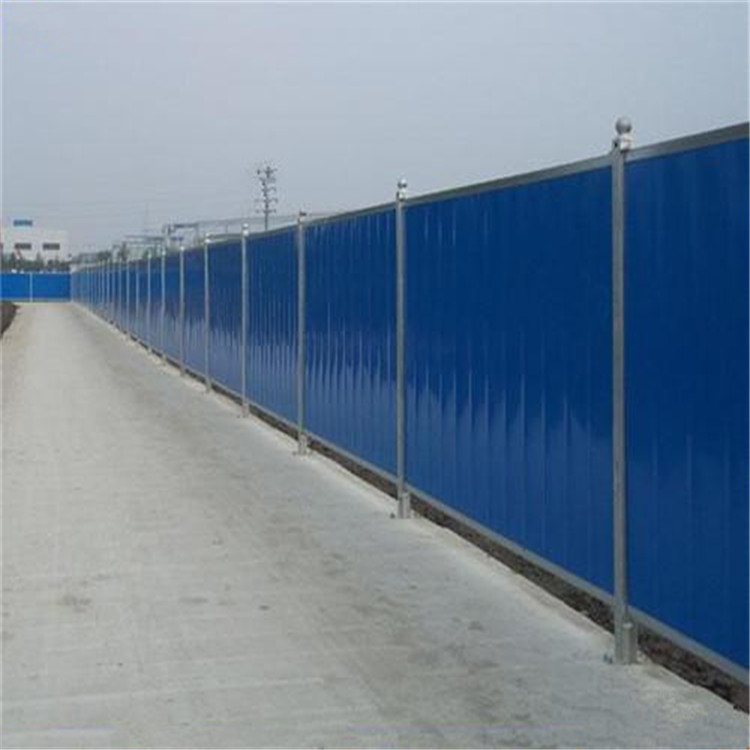 包括直板式铝膜板及转角铝膜板