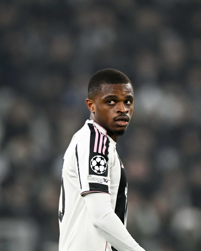 尤文图斯主场1-1萨索洛 卡卢卢全场出战 洛卡特利