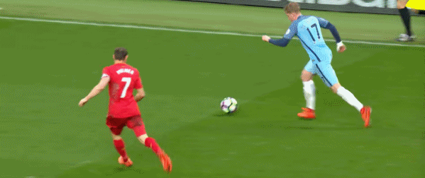 曼城对阵西汉姆联进攻效率低下 瓜迪奥拉战术困