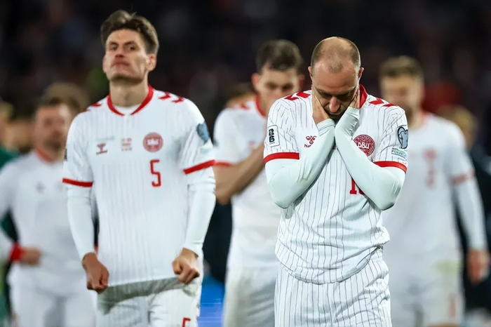 丹麦队惨遭淘汰无缘2026世界杯 捷克队逆转登顶